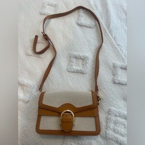Elegant Tan and Cream Crossbody Bag